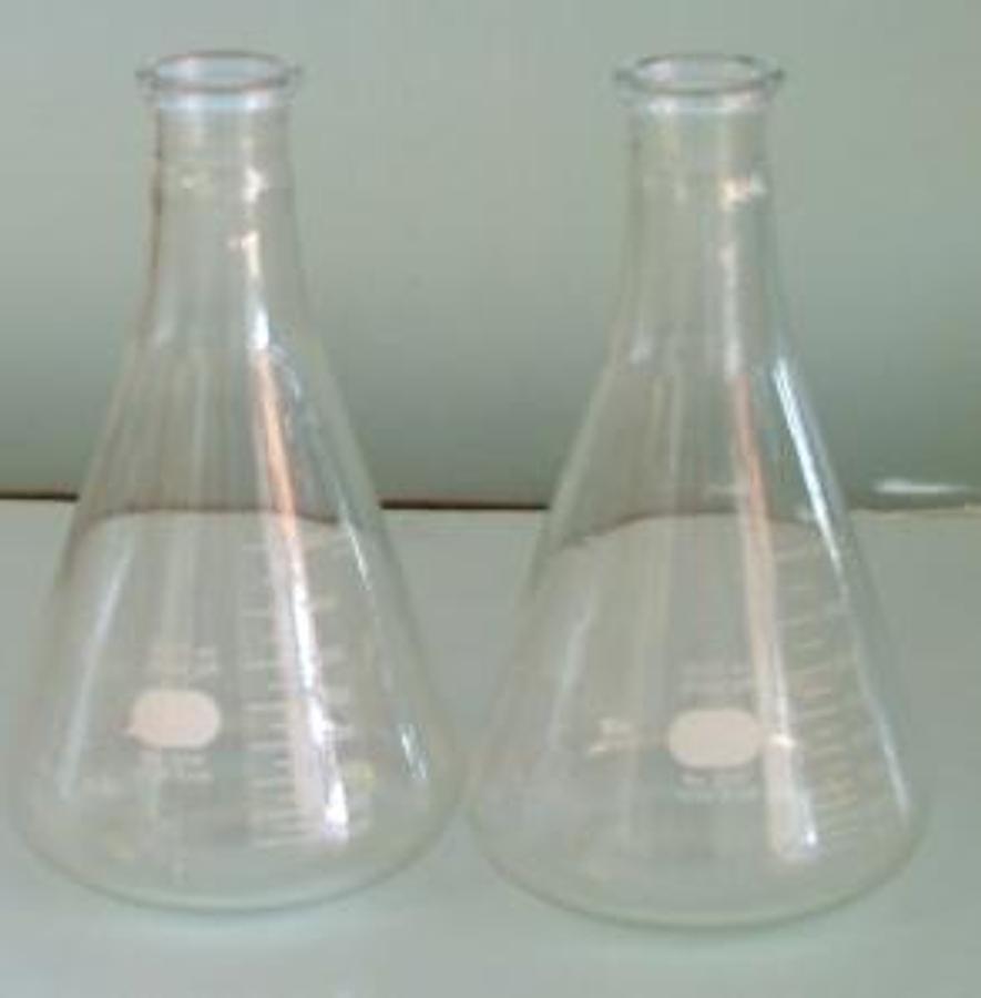 Used QTY. 2. PYREX 1000ML PYREX FILTER FLASK 5320