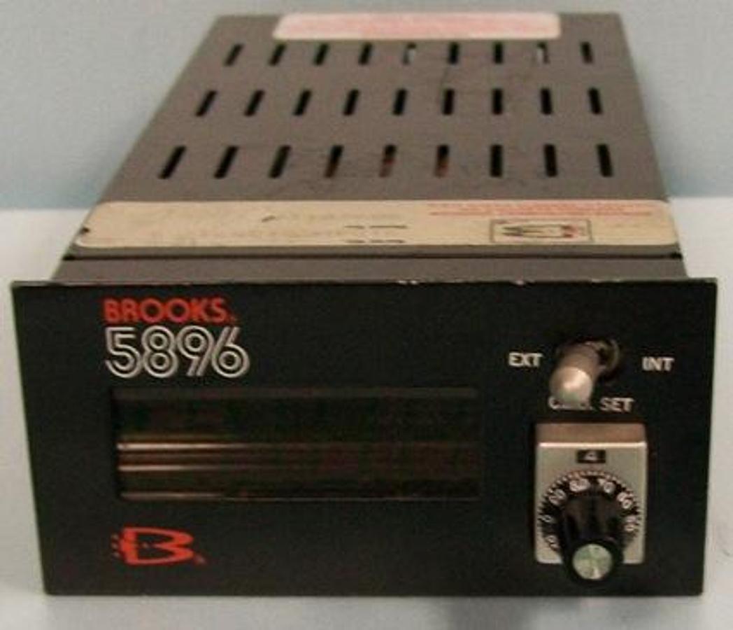 Used QTY. 1. BROOKS INSTRUMENTS MODEL 5896 GAS FLOW READER