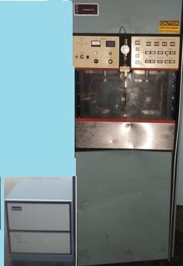 Used QTY. 1. RHEOMETRICS DYNAMIC SPECTROMETER MODEL RDS II-E