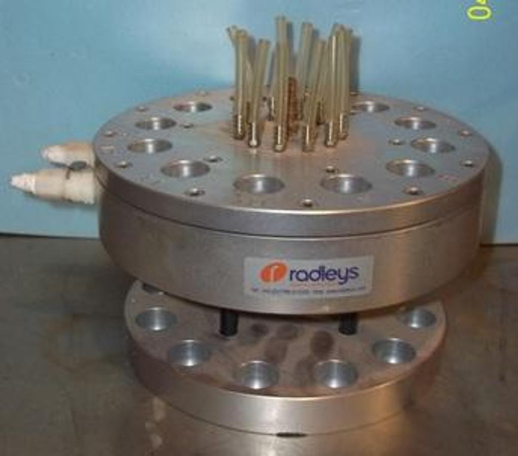 Used RADLEYS DISCOVERY TECHNOLOGIES CAROUSEL #8823 FOR 12 SAMPLES 1" IN DIAMETER STAINLESS STEEL.