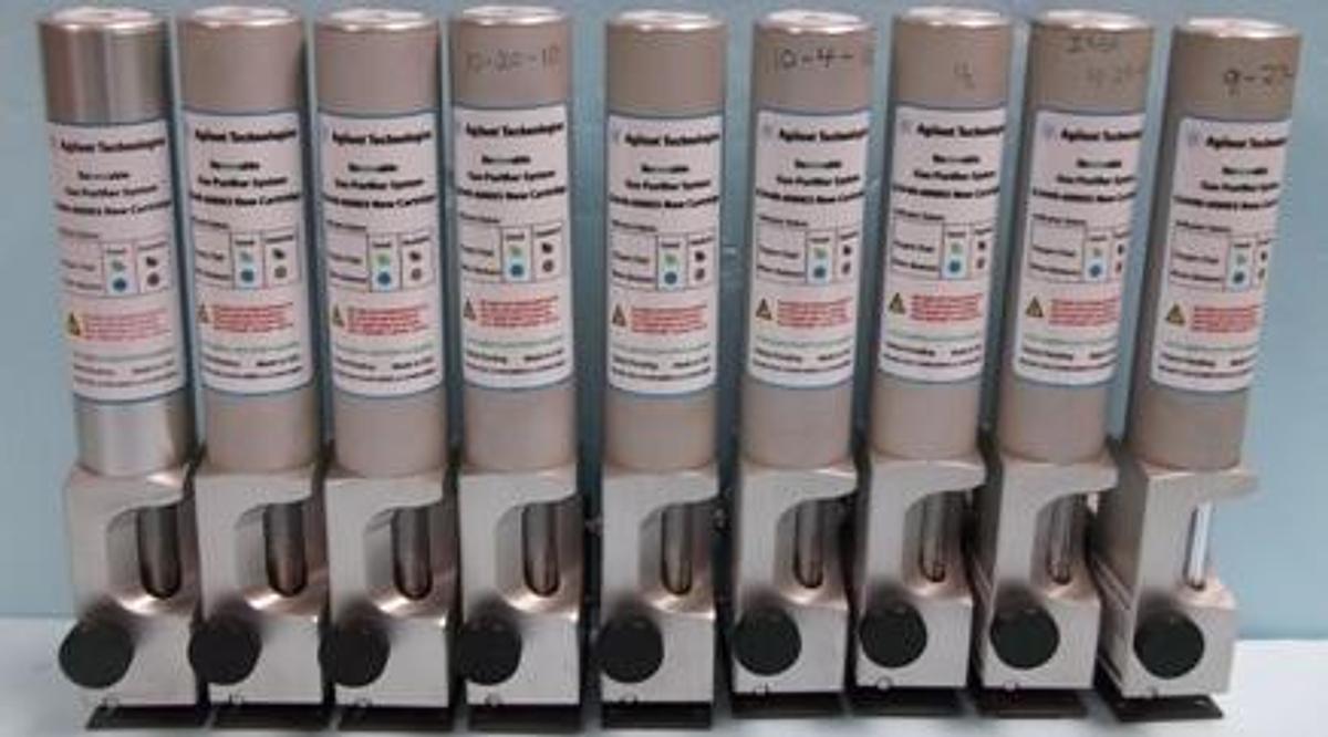 Used AGILENT TECHNOLOGIES RENEWABLE GAS PURIFIER SYSTEM G3440-60003 NEW CARTRIDGE BECOMES HOT WHEN EXPOSED TO AIR NOT FOR AIR OR SOURCES WITH MORE THAN 1% OXYGEN MAX. PRESSURE 13.8 BAR/200 PSI INLET MAX. PRESSURE 14 BAR/200 PSI INLET NOS.: US00103319