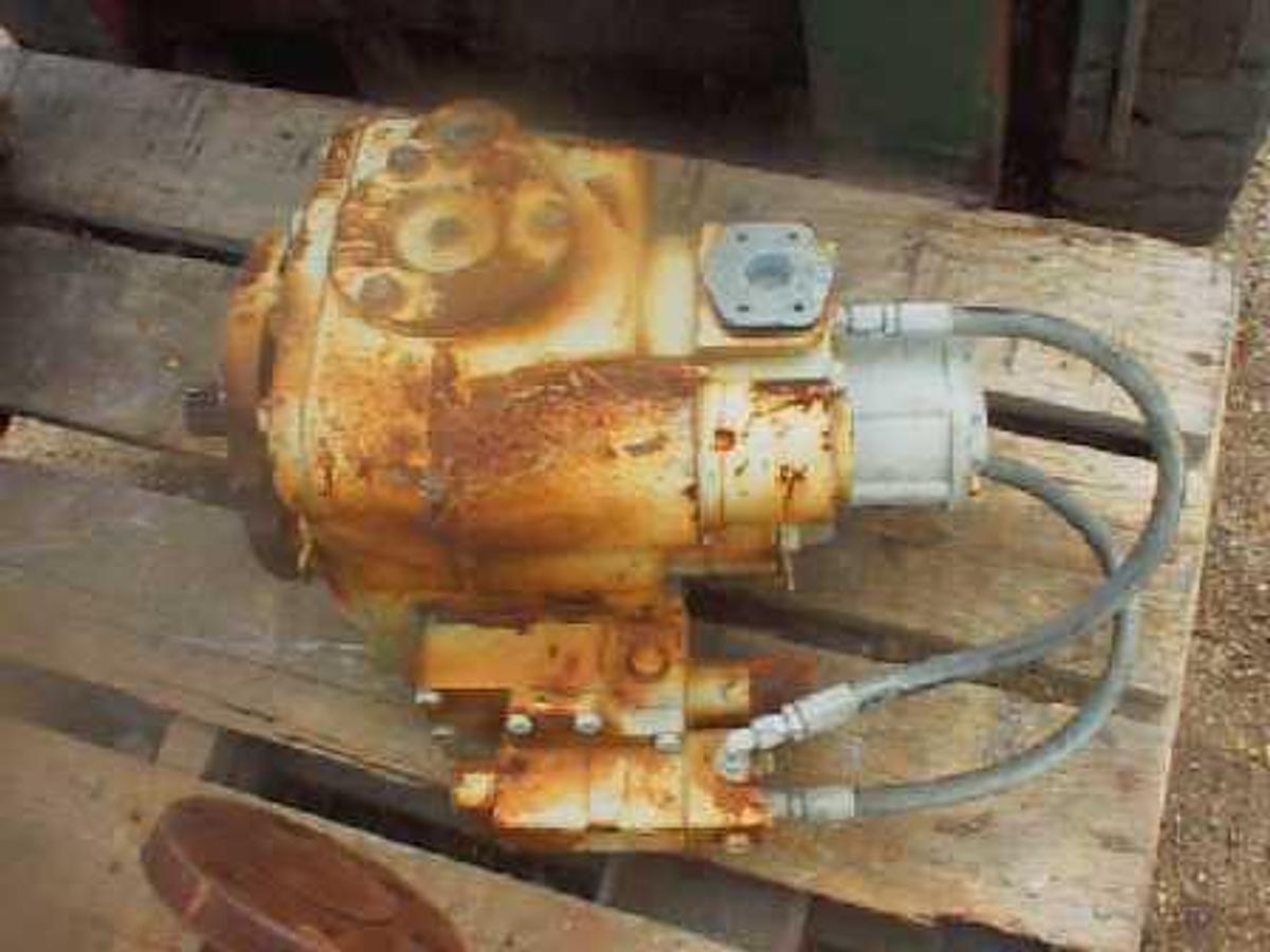 Used QTY. 1. MOTION INDUSTRIES HYDRAULIC PUMP MODEL F5323-2075