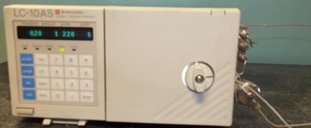Used QTY. 1. SHMADZU LIQUID CHROMATOGRAPH LC-10AS MODEL: LC-10AS
