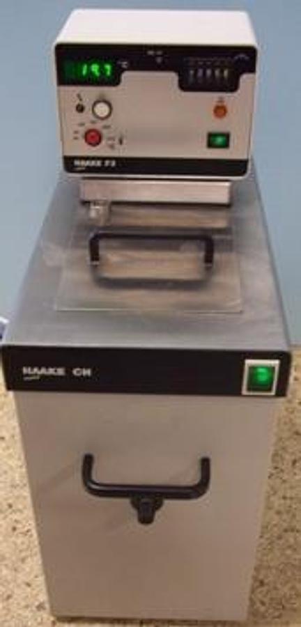Used HAAKE HEATING CIRCULATING CHILLING CONSTANT TEMPERATURE BATH CONTROLLER = F3 TYPE: 001-4637