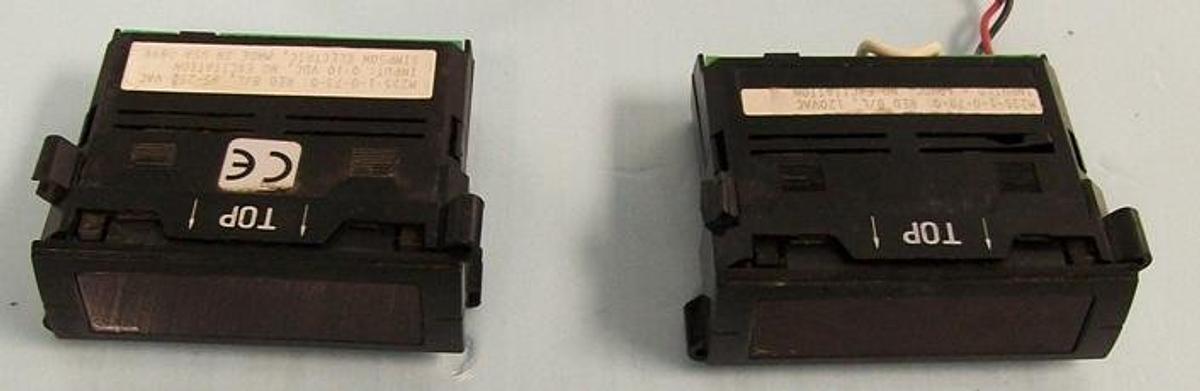Used QTY. 2. SIMPSON ELECTRIC. LED READ OUT M235-1-0-73-0 RED B/L 85-250VAC