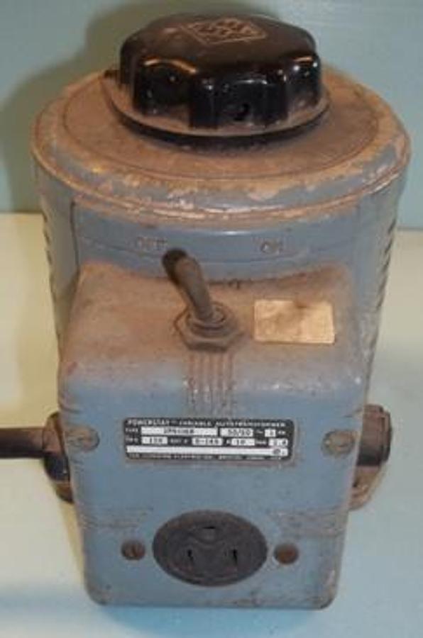 Used POWERSTAT VARIABLE AUTOTRANSFORMER TYPE: 3PN116B 50/60HZ PH1 NV120 OUT V 0-140 10A KVAL4 TYPE. .
