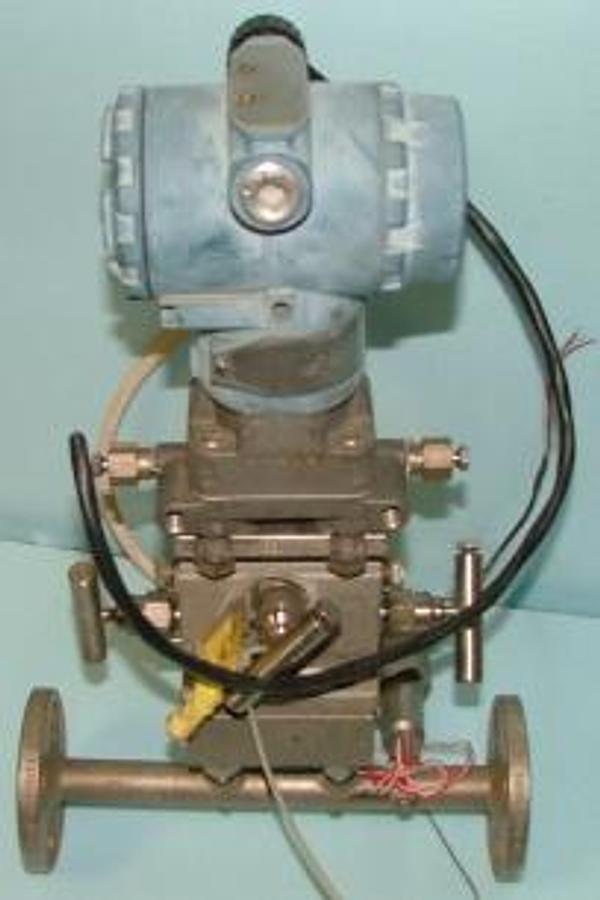 Used QTY. 1. ROSEMOUNT MASS PROBAR MASS FLOW METER 182 PSI