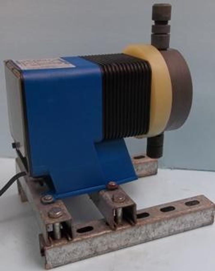 Used PULSATRON ELECTRONIC METERING PUMP SERIES E PLUS