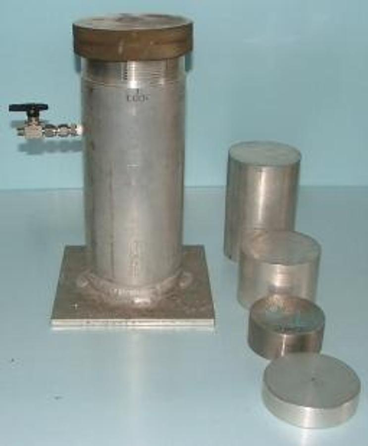 Used QTY. 1. REACTOR PRESSURE VESSEL SD-83422 MWP-75-70 DEG F TP-112-70F 12-84 DIMENSIONS OF VESSEL: 4 INCHES WIDE 11 ½ INCHES DEEP