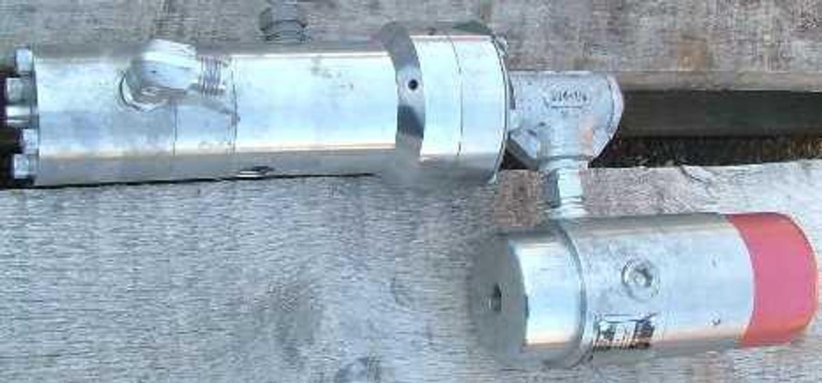 Used QTY. 1. REPUBLIC SPECIALTY CO. / WILLIAMS OSCILLAMATIC LOW PRESSURE DIAPHRAGM METERING PUMP MODEL: M/N: P04-42