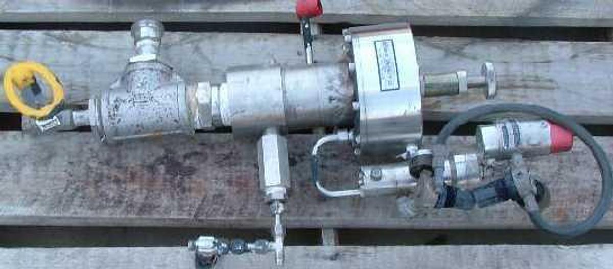 Used REPUBLIC SPECIALTY CO. / WILLIAMS OSCILLAMATIC LOW PRESSURE DIAPHRAGM METERING PUMP MODEL: MKX
