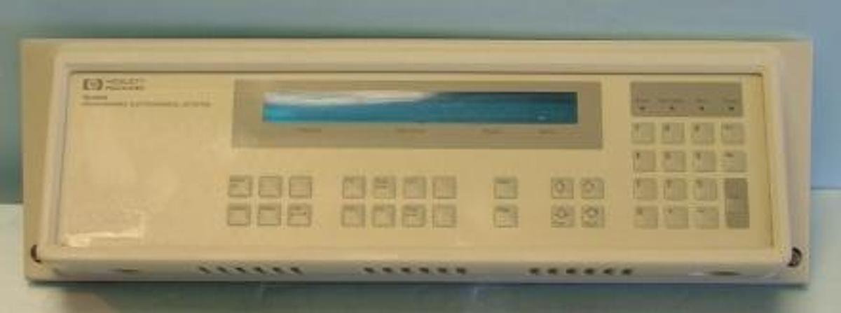 Used HEWLETT PACKARD 1049A PROGRAMMABLE ELECTROCHEMICAL DETECTOR (FACE PLATE WITH KEYPAD AND DISPLAY ONLY).