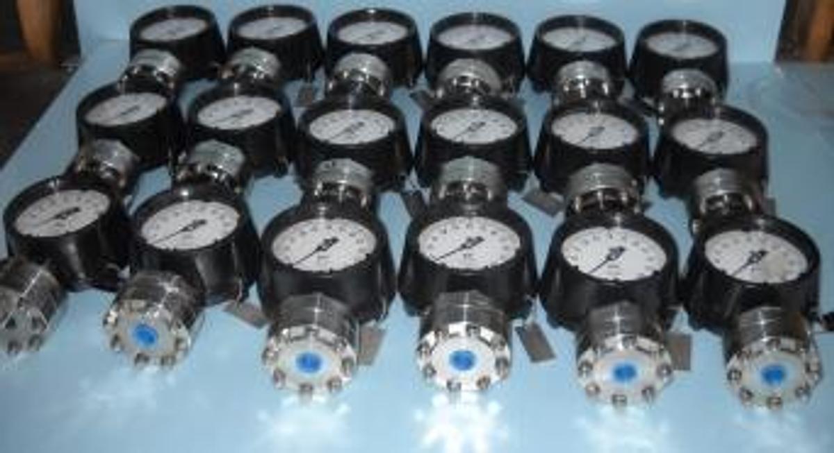 Used QTY. 18. AMETEK/ M+G DIVISION PSI GAUGE TYPE SB DIAPHRAGM 304 ST. STI ZERO-60 NEW.