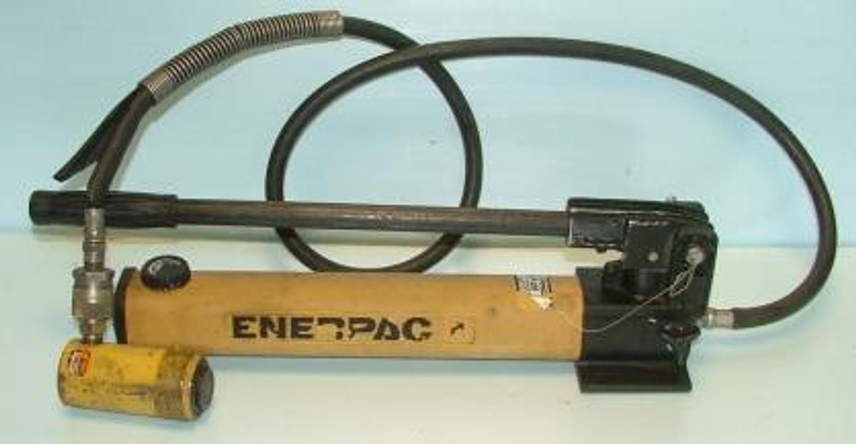 Used QTY. 1. ENERPAC P-391 HYDRAULIC HAND PUMP