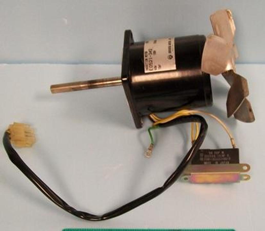 Used QTY. 1. SHIMADZU OVEN FAN MOTOR FOR GC14A GAS CHROMATOGRAPH ORIENTAL MOTOR CO.