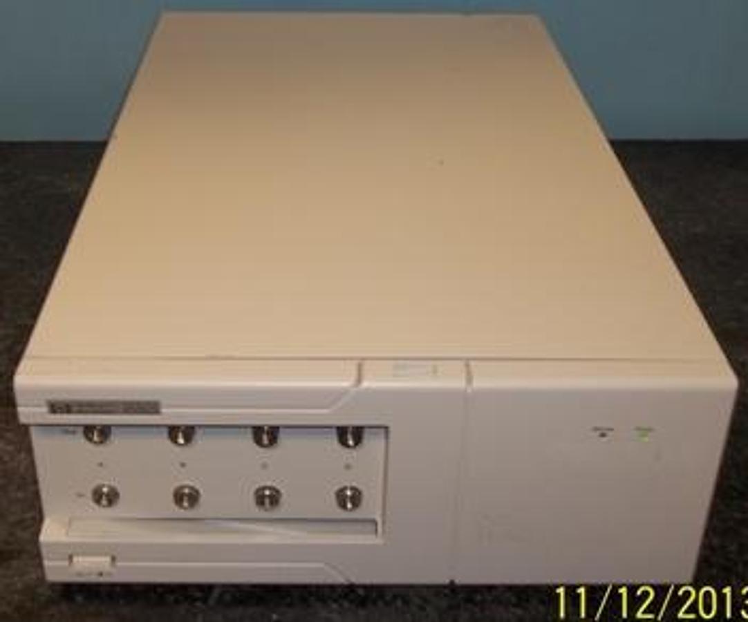 Used HEWLETT PACKARD HP SERIES 1050 ONLINE VACUUM DEGASSER MODEL: G1303A SN: 3227***** VOLTAGE: 250V LINE SELECTOR POSITION T-1A 100-115V 100 115 50-60HZ T500MA 220/240V 220 240 100 VAMAX.