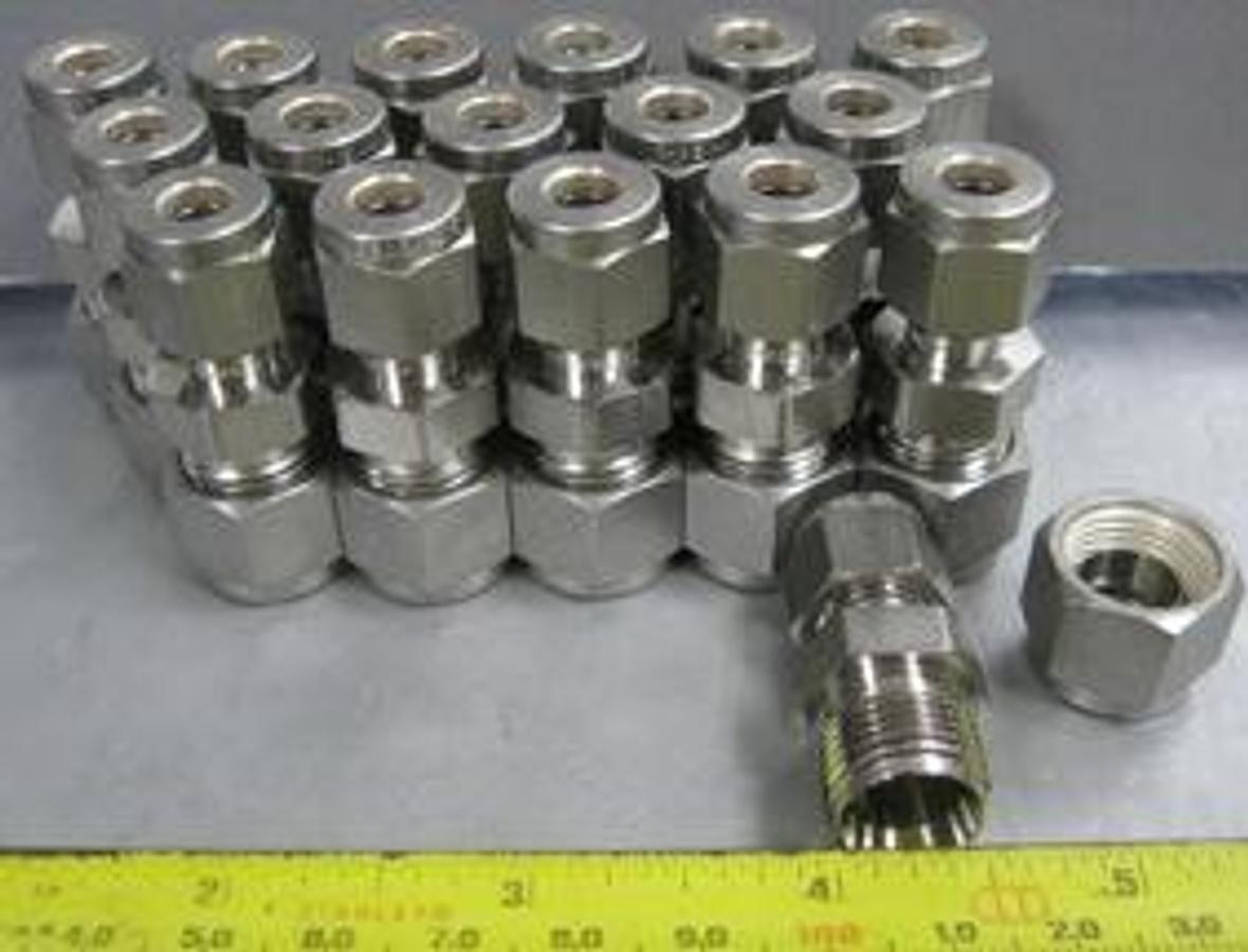 Used QTY. 17. SWAGELOK TUBE UNION 3/8