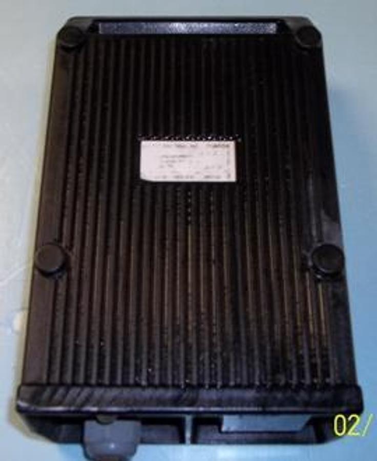 Used MUUNTOSKAHKO-TRAFOX AUTOTRANSFORMER TYPE: US 2800-110/230V INPUT V 1 PHASE 50-60HZ OUTPUT 230V 15A 2800VA .