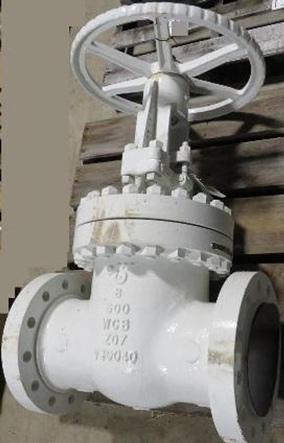 Used QTY. 1. DSI 8" 600 GATE VALVE WCB ( WELD ABLE CARBON BODY) RAISED FACE FLANGED.(NEW SURPLUS HAS BEEN PAINTED WHITE)