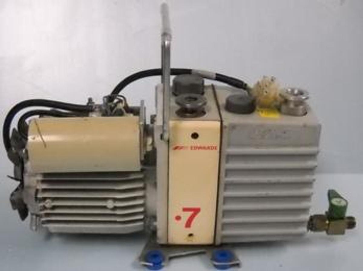 Used QTY. 1. EDWARDS HIGH VACUUM PUMP 1994 MOT A017-04-008 / THERM PROT 1~ LS63P