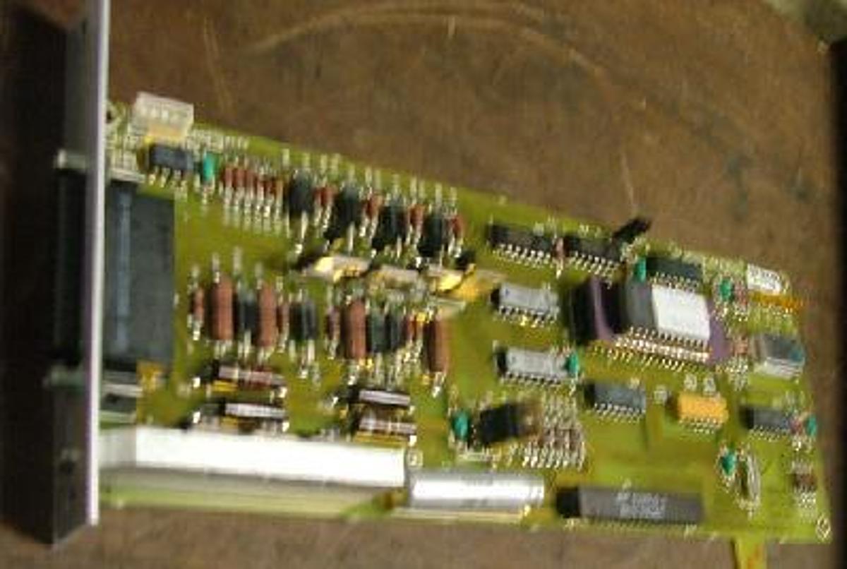 Used QTY. 7. HEWLETT PACKARD HP 18594-60070 ELECTRONIC CARD.