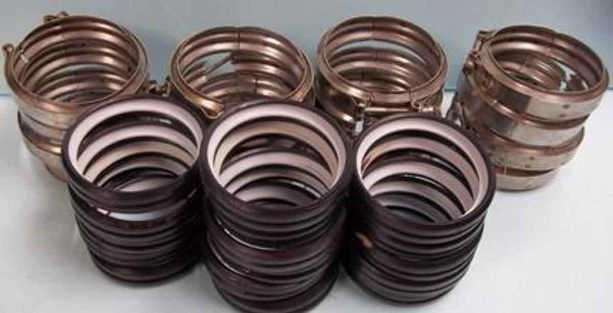 Used QTY. 16. 4" BEAD TO BEAD GLASS CONNECTION FITTINGS WITH 16 SEALS.