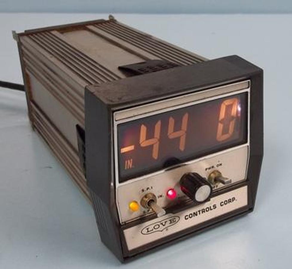 Used LOVE CONTROLS TEMPERATURE CONTROLLER TYPE J