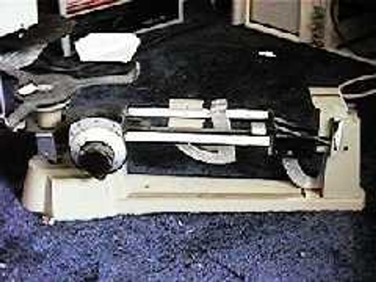 Used QTY. 1. TOUCH & WEIGH SCALE 0-500G (scale.jpg) To see a picture of this lab equ.