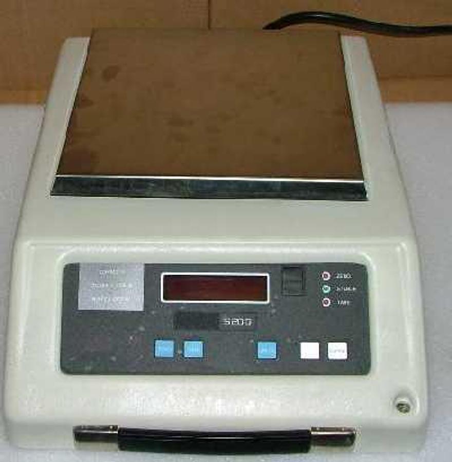 Used QTY. 1. PENNSYLVANIA PORTABLE SCALE CAPACITY 20.000 X .005 LB. 9.072 X .002 KG. MODEL: 522OF-AC