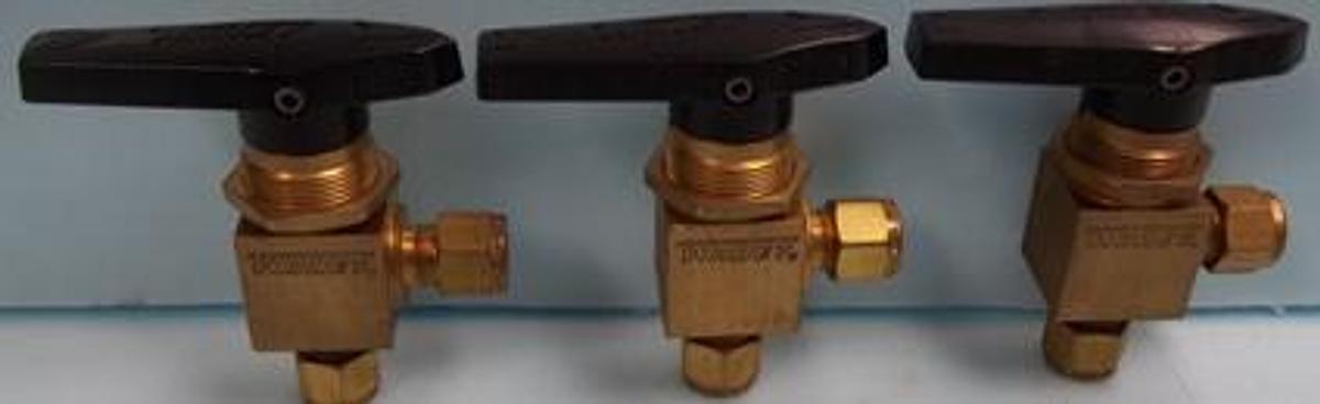 Used WHITEY / SWAGELOK VALVE BALL VALVE