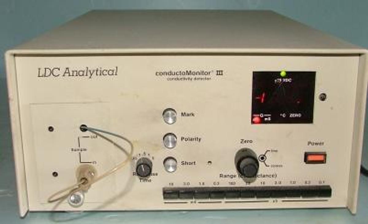 Used QTY. 1. LDC ANALYTICAL CONDUCTORMONITOR CONDUCTIVITY DETECTOR 100V/120V/220V/240V SLOB LO .5A.