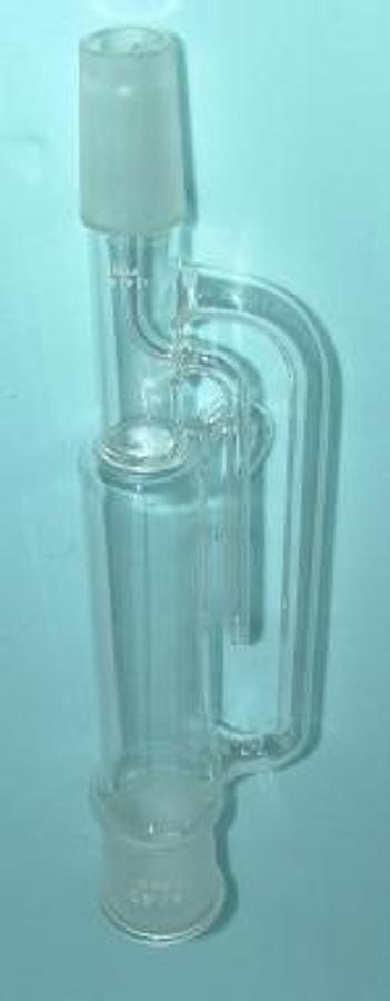 Used QTY. 1. PYREX SPECIALTY GLASS 34/45 FEMALE TOP 24/40 BOTTOM W/ EXIT IN THE MIDDLE.