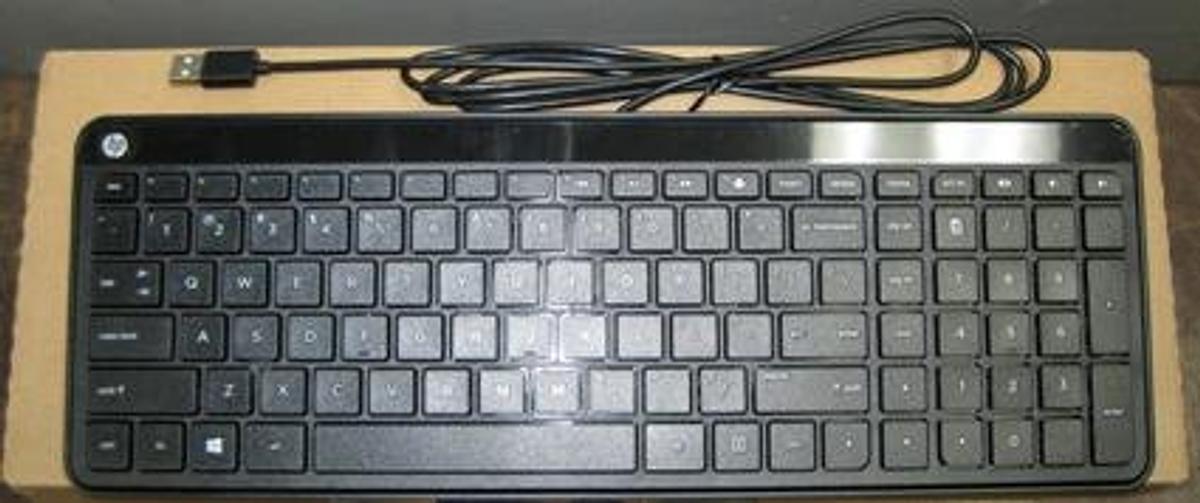 Used QTY. 1. HP KEY BOARD