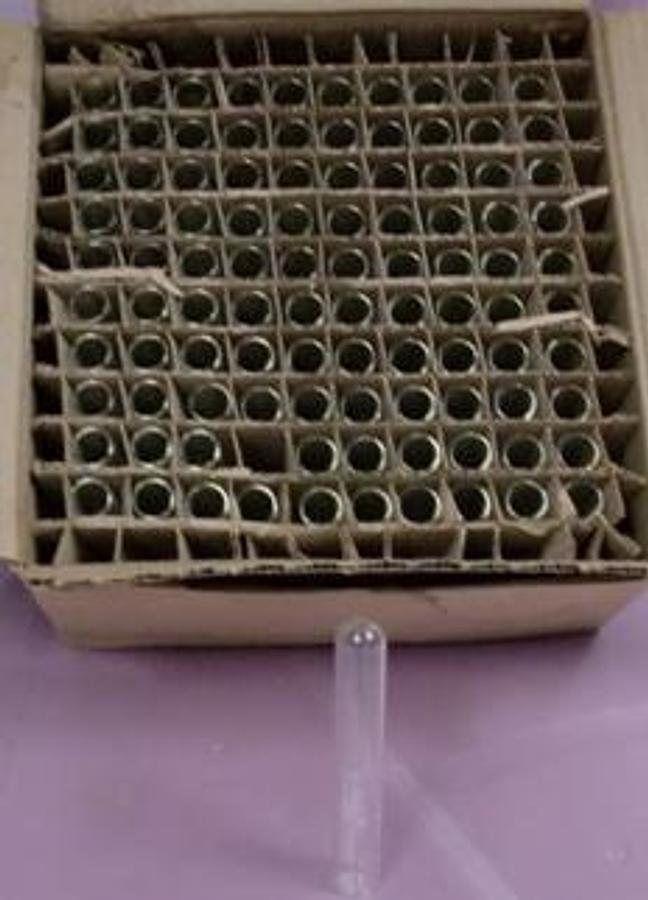 Used 200. BOROSIL TEST TUBE