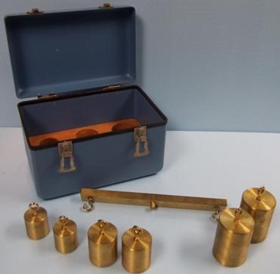 Used QTY. 1. KEY INDUSTRIES WEIGHT AND BALANCE SET. CONSISTING: (1) 10N BALANCE BAR