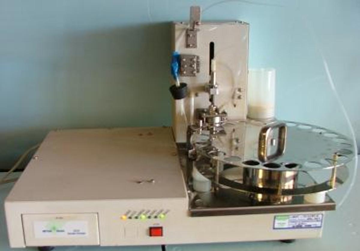 Used QTY. 1. METTLER TOLEDO SC24 SAMPLE CHANGER MODEL SC24 MFG MUA08918.