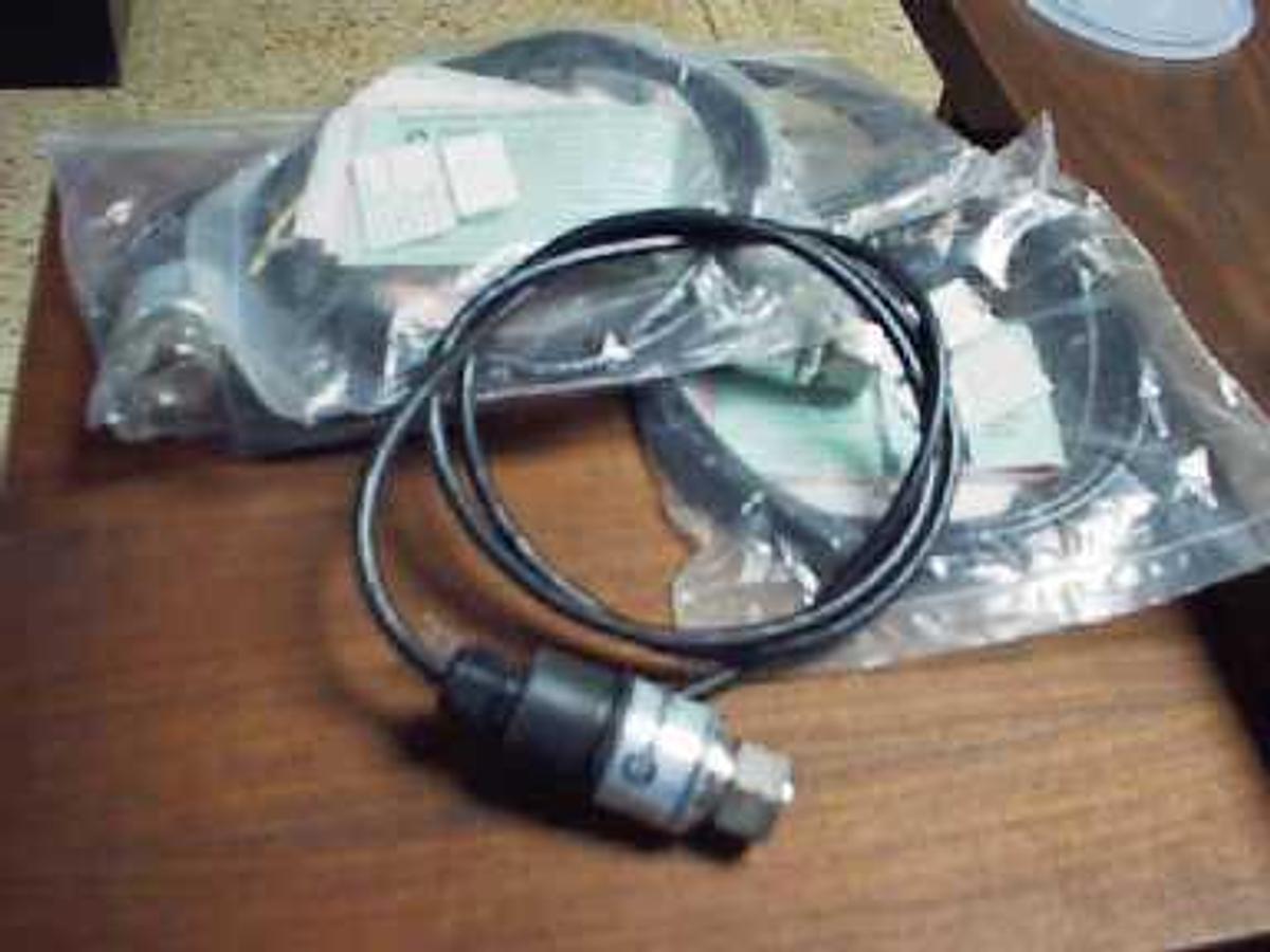 Used MURPHY PRESSURE TRANSMITTER TYPE PTX 1020
