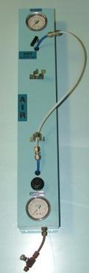 Used ALLTECH REGULATOR BOX AIR INLET PRESSURE GAUGE OUTLET PRESSURE GAUGE R07-100RNK A INLET 300PSIG MAX OUTLET 100PSIG MAX TEMP 150 DEG F MAX.