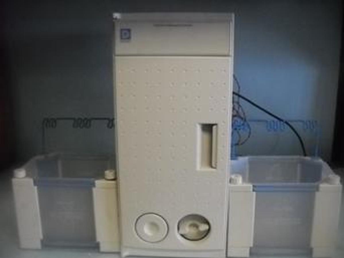 Used LOT. 1. DIONEX LC20 CHROMATOGRAPHY ENCLOSURE MODEL# LC20-1
