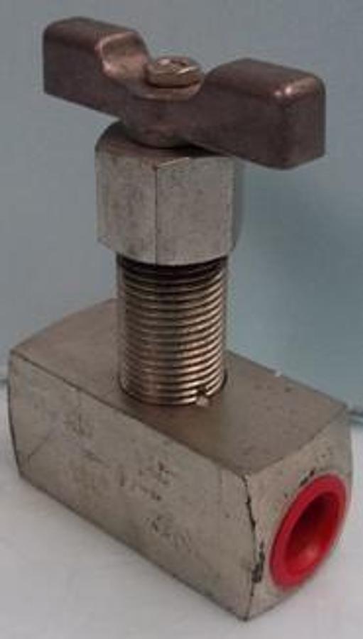 Used MARSH ½" NEEDLE VALVE WOG 800F 10000 PSI STEEL ½ IN. VALVE N 15 14.