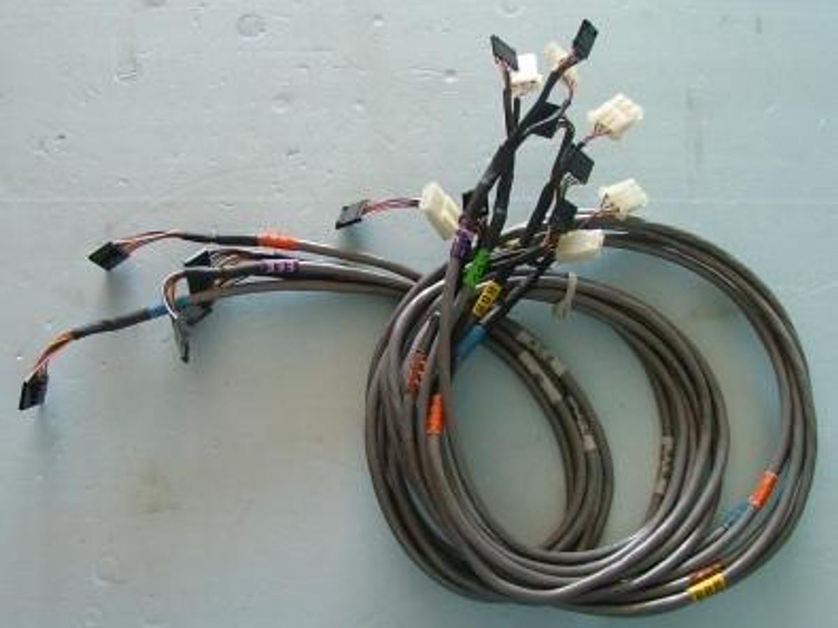 Used QTY. 6. HEWLETT PACKARD 5890 GC EPC CABLES (SET) P/N 19245-60705.