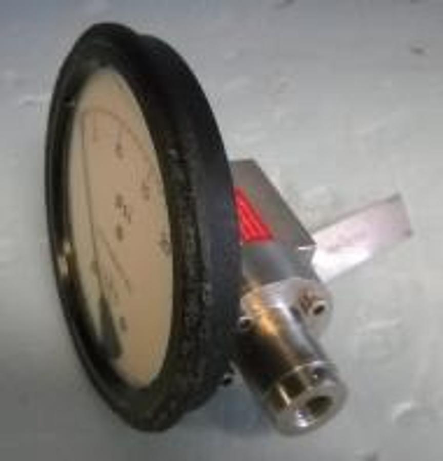 Used ORANGE RESEARCH INC PSI DIFFERENTIAL PRESSURE GAUGE MODEL 1502 DG-1C-4.5B GAUGE READS 0 TO 25 PSI