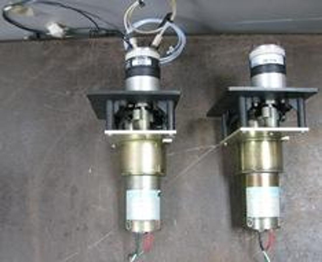 Used DIONEX AS3500 AUTOSAMPLER PART PUMPS WITH MOTOR