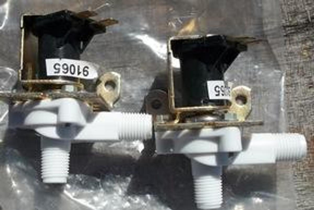 Used LABCONCO 91065 DISPENSE VALVE FOR 9000 SERIES WATER PRO PS SYSTEMS. 120V 60HZ K-10W 633114-68 S-30030H12.