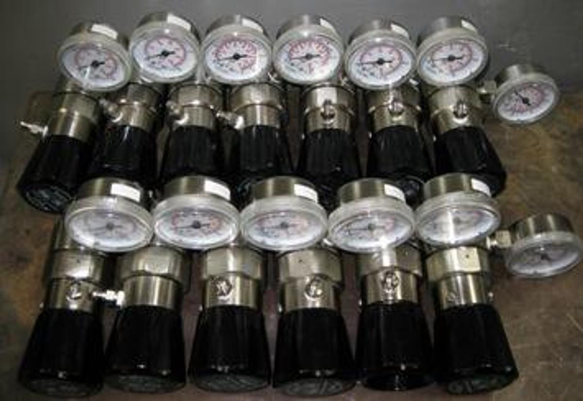 Used QTY. 13. TESCOM 44-2200 SERIES SINGLE STAGE REGULATOR