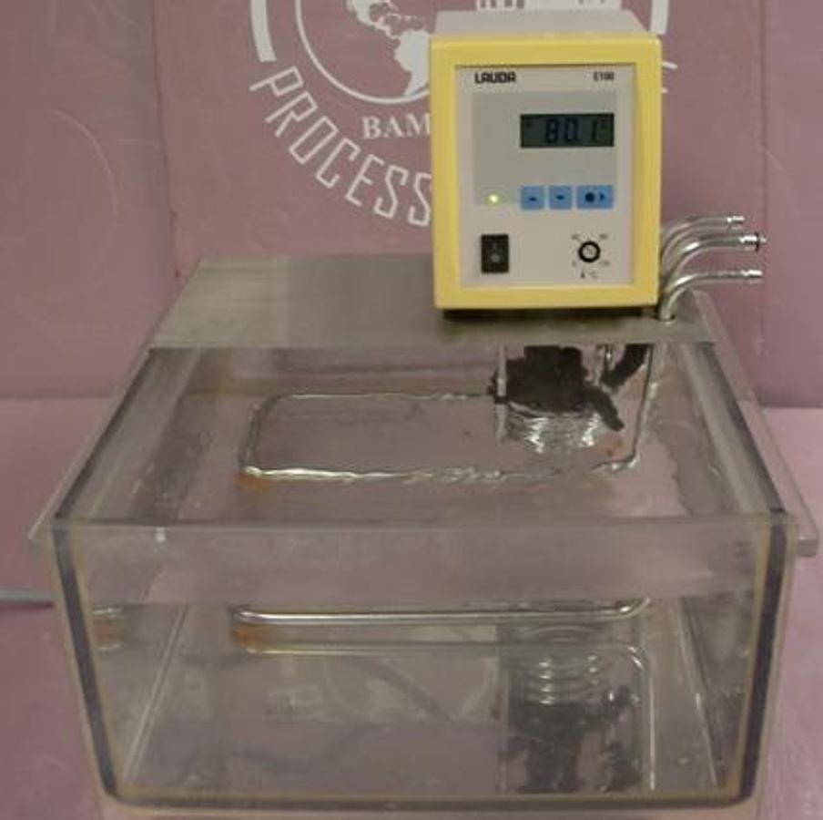 Used QTY. 1. LAUDA CIRCULATING HEATING G BATH