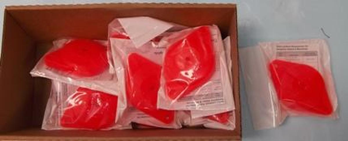 Used QTY. 10. SWAGELOK VALVE LOCK MS-VL-S-1 R9RDSD011B 4502210708 . .