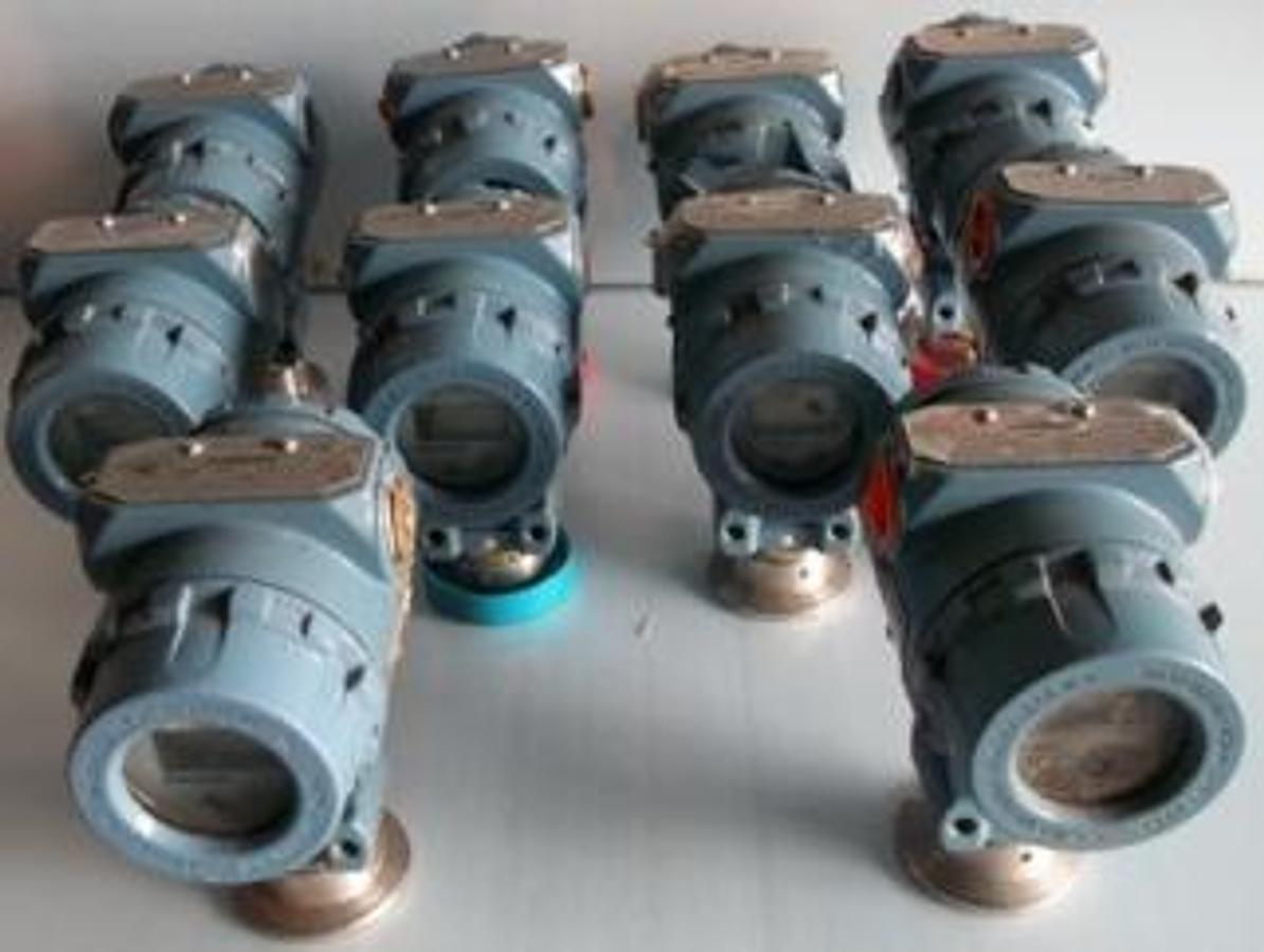 Used ROSEMOUNT TRANSMITER MODEL: 2090FG2A2DE1M5E5