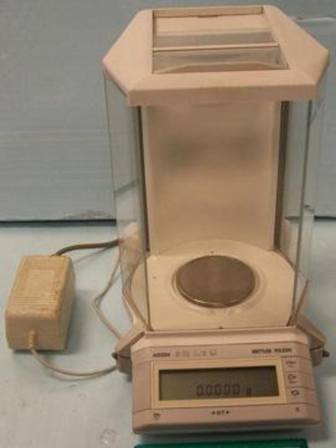 Used METTLER TOLEDO AG-204 BALANCE