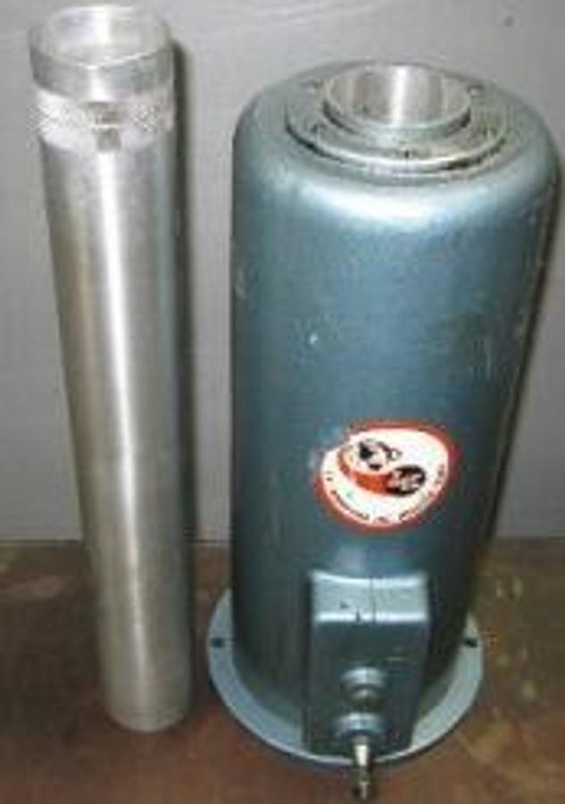 Used QTY. 1. LK INDUSTRIES INC. HYDROMETER CYLINDER HEATER